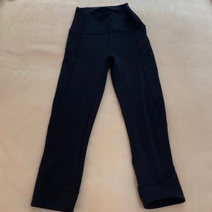 Lululemon Navy leggings crop size 0!!